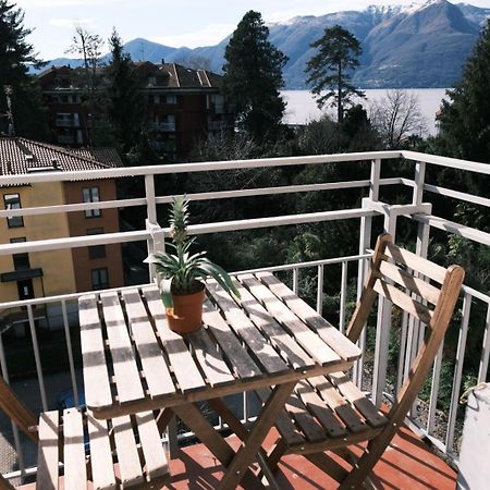 Studio With Lake And Montains Views Free Parking Luino Eksteriør billede